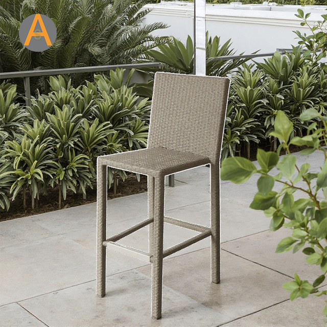 Fábrica directa de mimbre rattan silla de bar alto para al aire libre