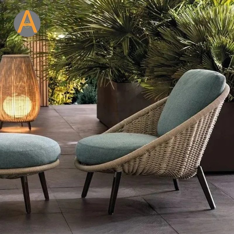 Sofá de patio al aire libre moderno de ratán