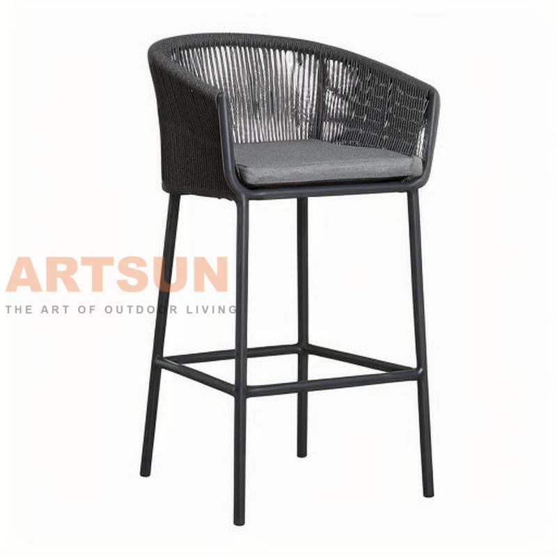 Silla de bar de lujo para exteriores con cuerda tejida a mano y asiento cómodo