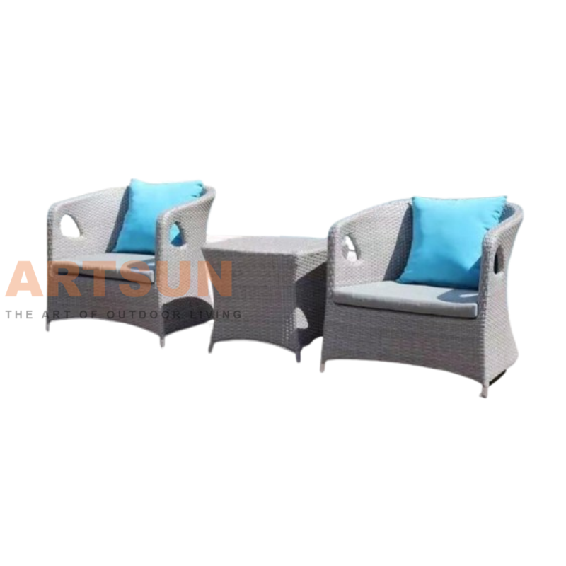 Juego de mesa de centro de ratán con 2 sillas de ratán