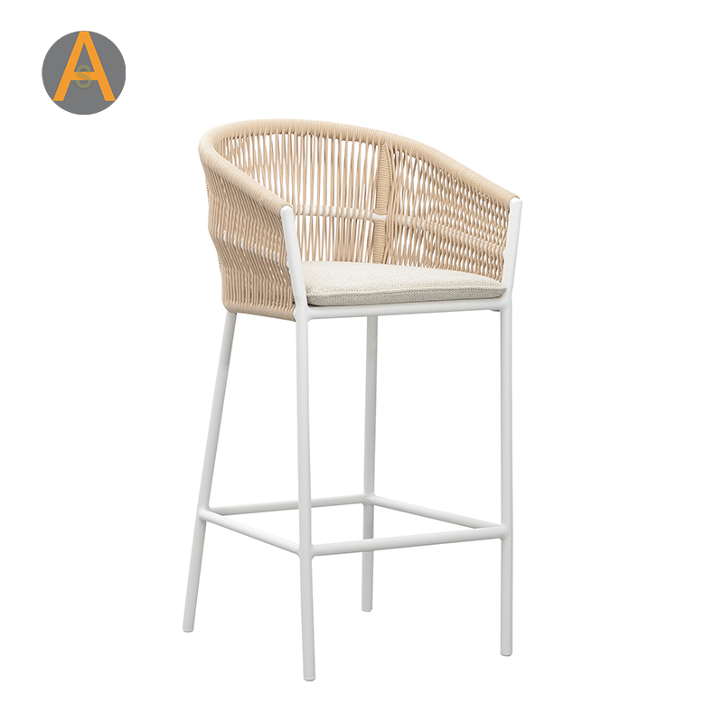 Set de mesa de barra de balcón de patio tejido de cuerda más favorable