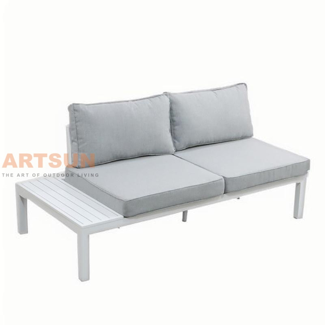 Moderno sofá modular segmentado al aire libre